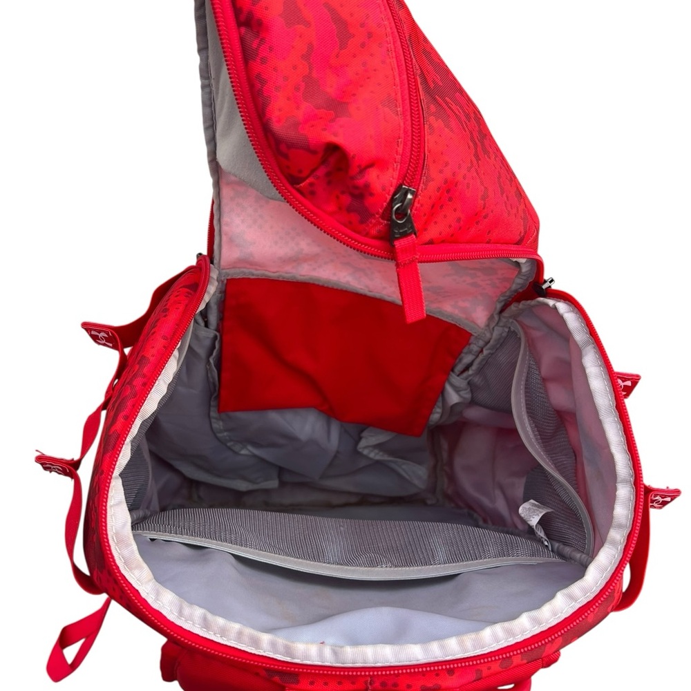 Under Armour Bold Red Men's Backpack - Picture 3 of 4